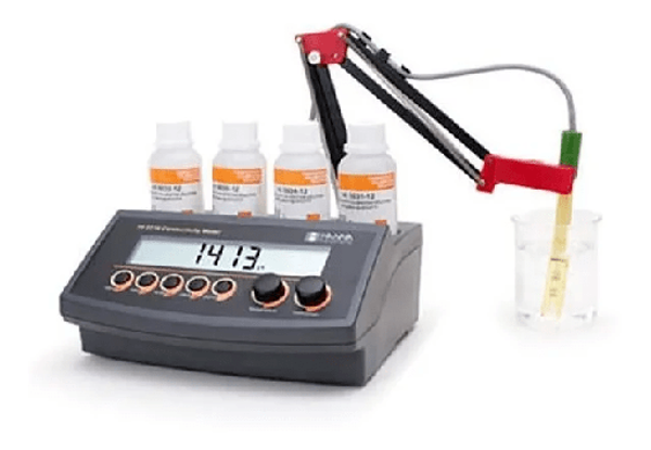 Imagen de Medidor de Conductividad Multi-rango de Mesa Hanna - Hi2314